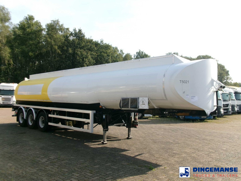Lakeland Fuel tank alu 43 m3 / 6 comp - Semirremolque cisterna: foto 2 Lakeland Fuel tank alu 43 m3 / 6 comp - Semirremolque cisterna: foto 2