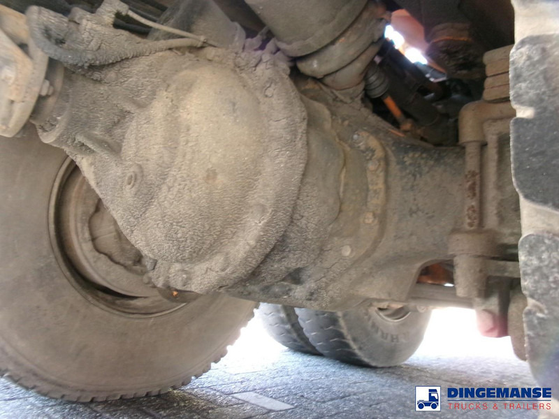 Leasing de MAN 41.463 8x4 Euro 2 vacuum tank ADR 15 m3 / 2 comp MAN 41.463 8x4 Euro 2 vacuum tank ADR 15 m3 / 2 comp: foto 12