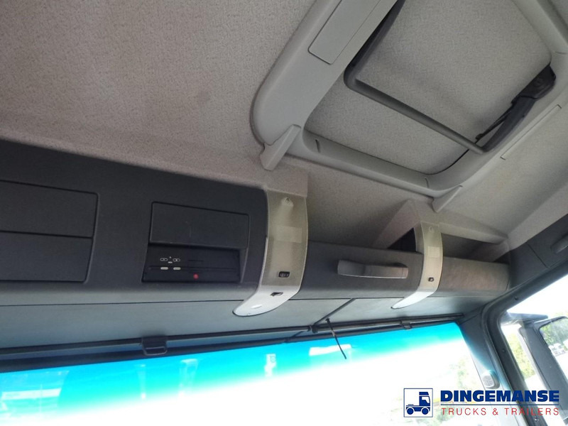 Camión chasis MAN TGS 19.360 4X2 BBS manual Euro 2 chassis + PTO: foto 8 Camión chasis MAN TGS 19.360 4X2 BBS manual Euro 2 chassis + PTO: foto 8