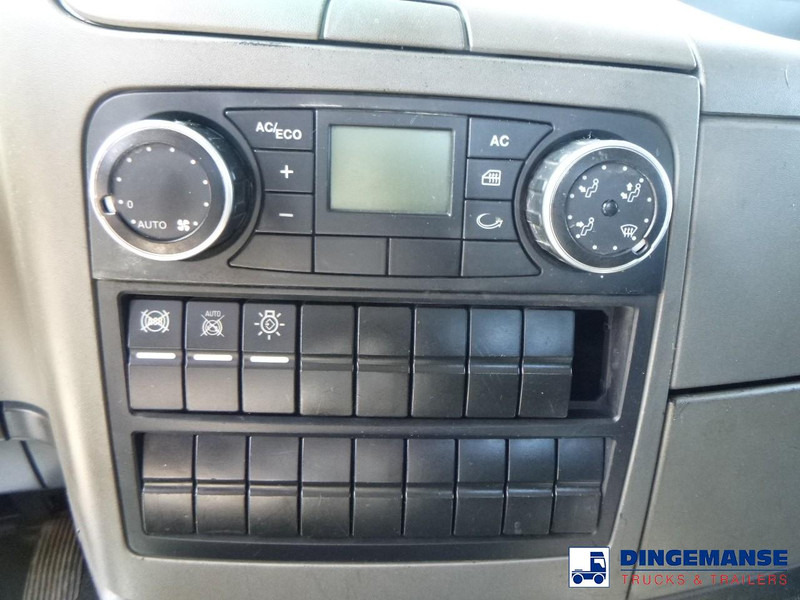 Camión chasis MAN TGS 19.360 4X2 BBS manual Euro 2 chassis + PTO: foto 11 Camión chasis MAN TGS 19.360 4X2 BBS manual Euro 2 chassis + PTO: foto 11