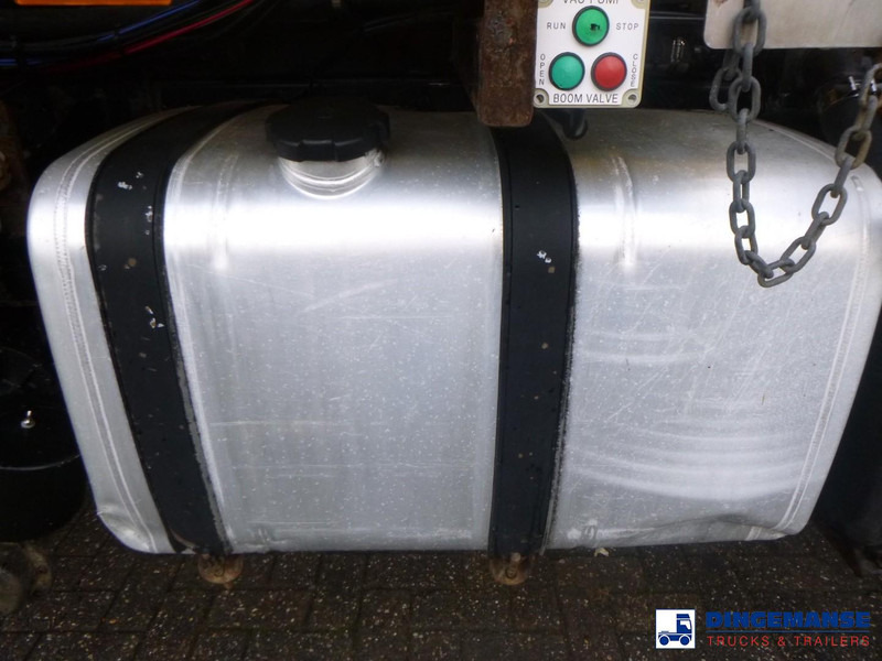 Leasing de Mercedes-Benz Axor 1824 4x2 vacuum tank 8.1 m3 Mercedes-Benz Axor 1824 4x2 vacuum tank 8.1 m3: foto 8