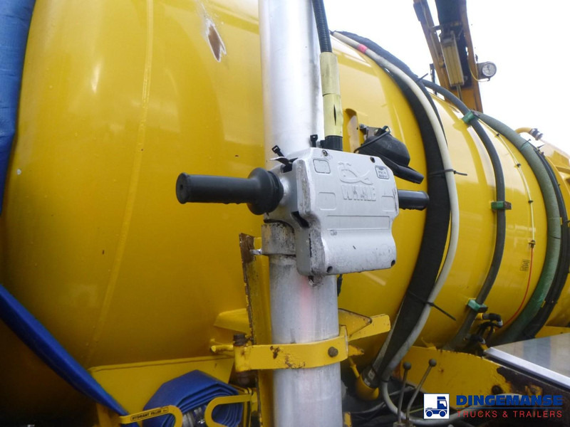 Leasing de Mercedes-Benz Axor 1824 4x2 vacuum tank 8.1 m3 Mercedes-Benz Axor 1824 4x2 vacuum tank 8.1 m3: foto 17