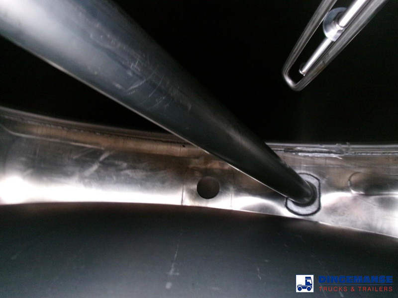 Camión cisterna Renault Premium 270 4x2 fuel tank 13.8 m3 / 4 comp: foto 17 Camión cisterna Renault Premium 270 4x2 fuel tank 13.8 m3 / 4 comp: foto 17