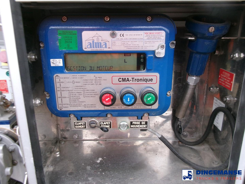 Camión cisterna Renault Premium 270 4x2 fuel tank 13.8 m3 / 4 comp: foto 6 Camión cisterna Renault Premium 270 4x2 fuel tank 13.8 m3 / 4 comp: foto 6