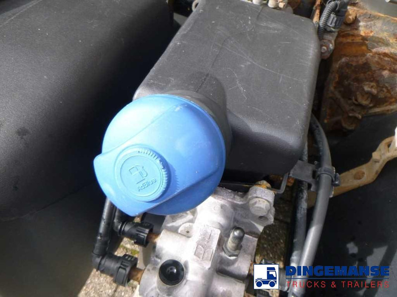 Camión cisterna Volvo FL 260 4x2 gas tank 13.9 m3: foto 6