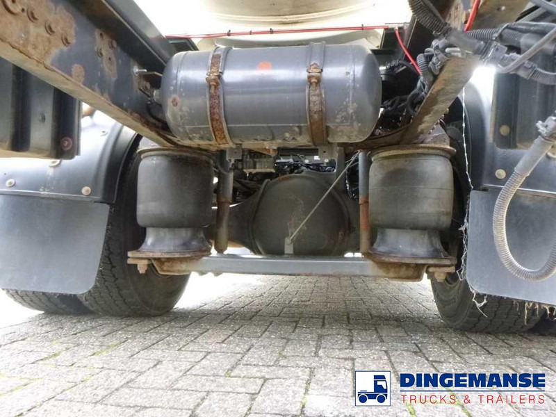 Camión cisterna Volvo FL 260 4x2 gas tank 13.9 m3: foto 10