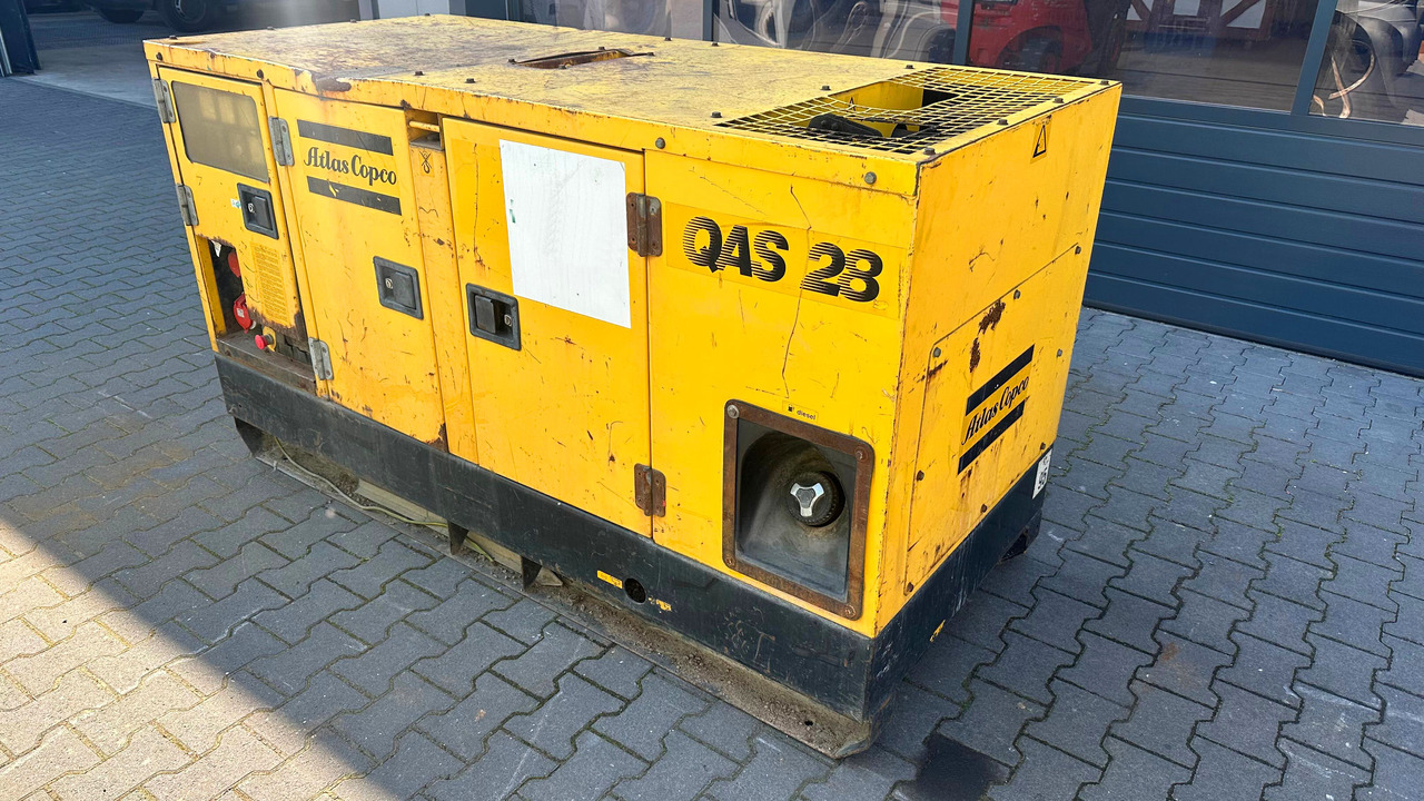 ATLAS Copco QAS 28 Yds BJ 1996 Elektro Stromgenerator Stromaggregat Notstrom - Generador industriale: foto 2 ATLAS Copco QAS 28 Yds BJ 1996 Elektro Stromgenerator Stromaggregat Notstrom - Generador industriale: foto 2