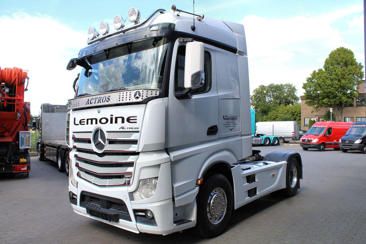 Mercedes-Benz Actros 1853 4x2 LS +Hydraulik + neuer AT-Motor - Cabeza tractora: foto 3 Mercedes-Benz Actros 1853 4x2 LS +Hydraulik + neuer AT-Motor - Cabeza tractora: foto 3