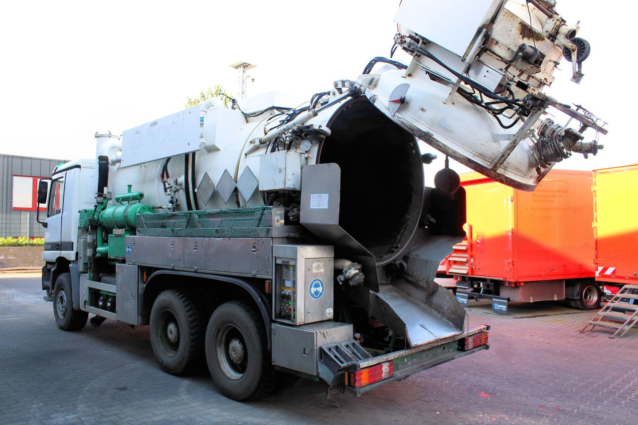 Mercedes-Benz Actros 3335 6x4 Kroll 13m³ HD-Kombi ADR/GGVS V2A - Limpieza de alcantarillado: foto 2 Mercedes-Benz Actros 3335 6x4 Kroll 13m³ HD-Kombi ADR/GGVS V2A - Limpieza de alcantarillado: foto 2