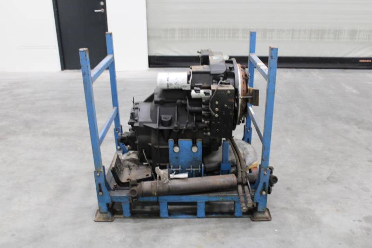 Dana 13.9TE10319-25 - Transmisión para Equipo de manutención: foto 2 Dana 13.9TE10319-25 - Transmisión para Equipo de manutención: foto 2