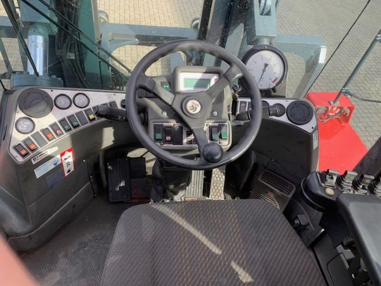 Kalmar DCD320-12LB - Carretilla elevadora diésel: foto 4 Kalmar DCD320-12LB - Carretilla elevadora diésel: foto 4