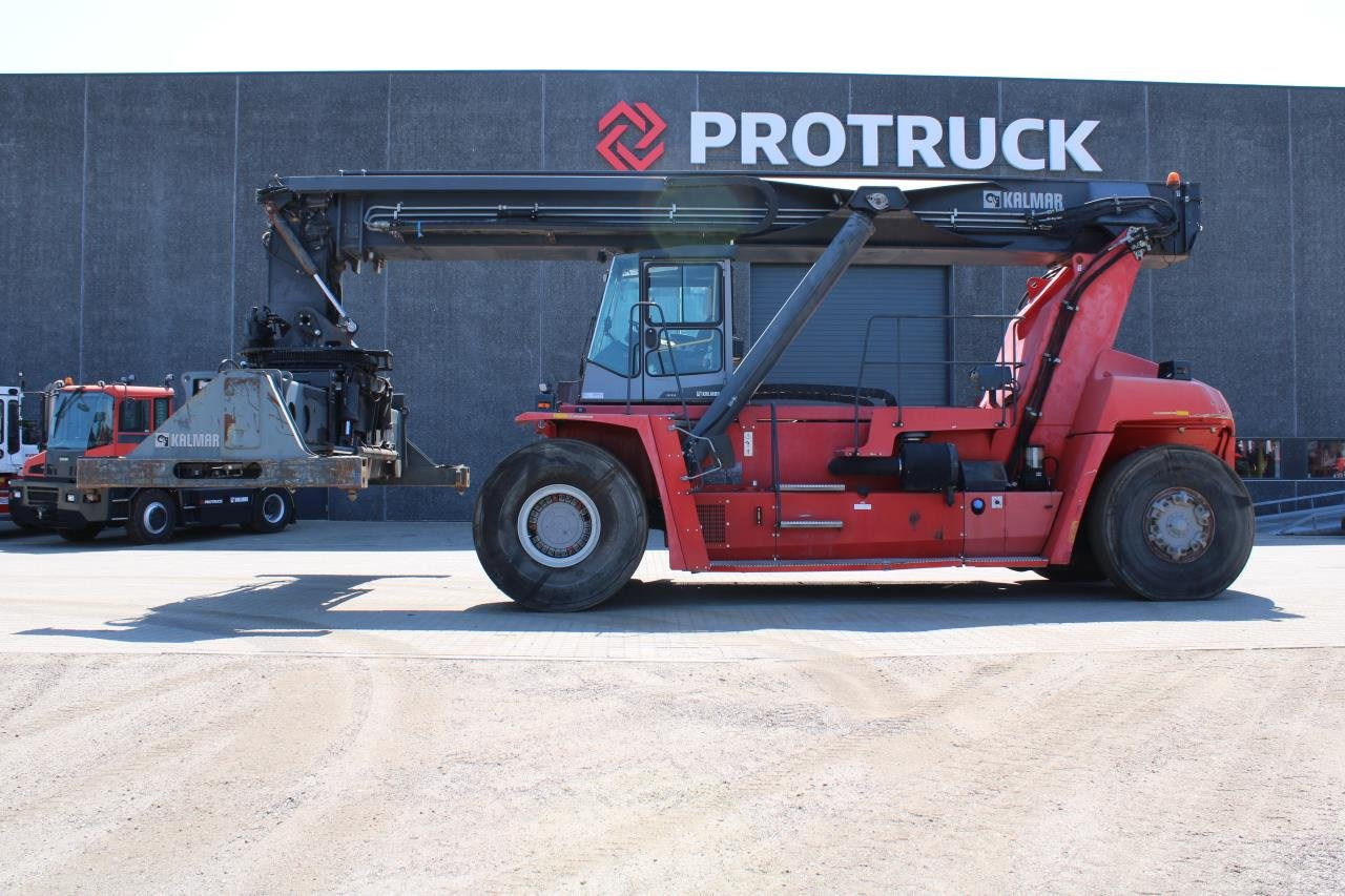 Kalmar DRF450-60S5 - Reach stacker: foto 1 Kalmar DRF450-60S5 - Reach stacker: foto 1