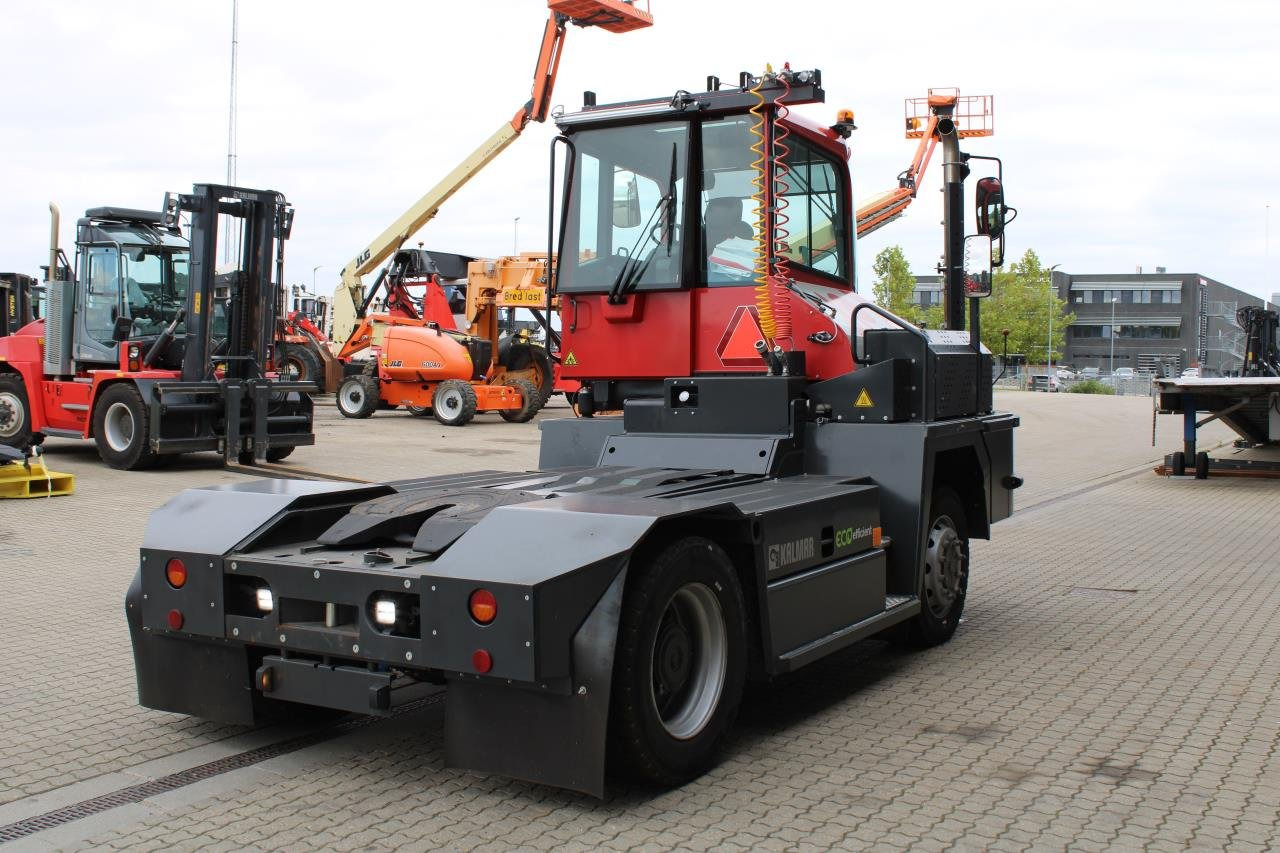 Kalmar TRL618I 4X4 - Tractor industrial: foto 3 Kalmar TRL618I 4X4 - Tractor industrial: foto 3