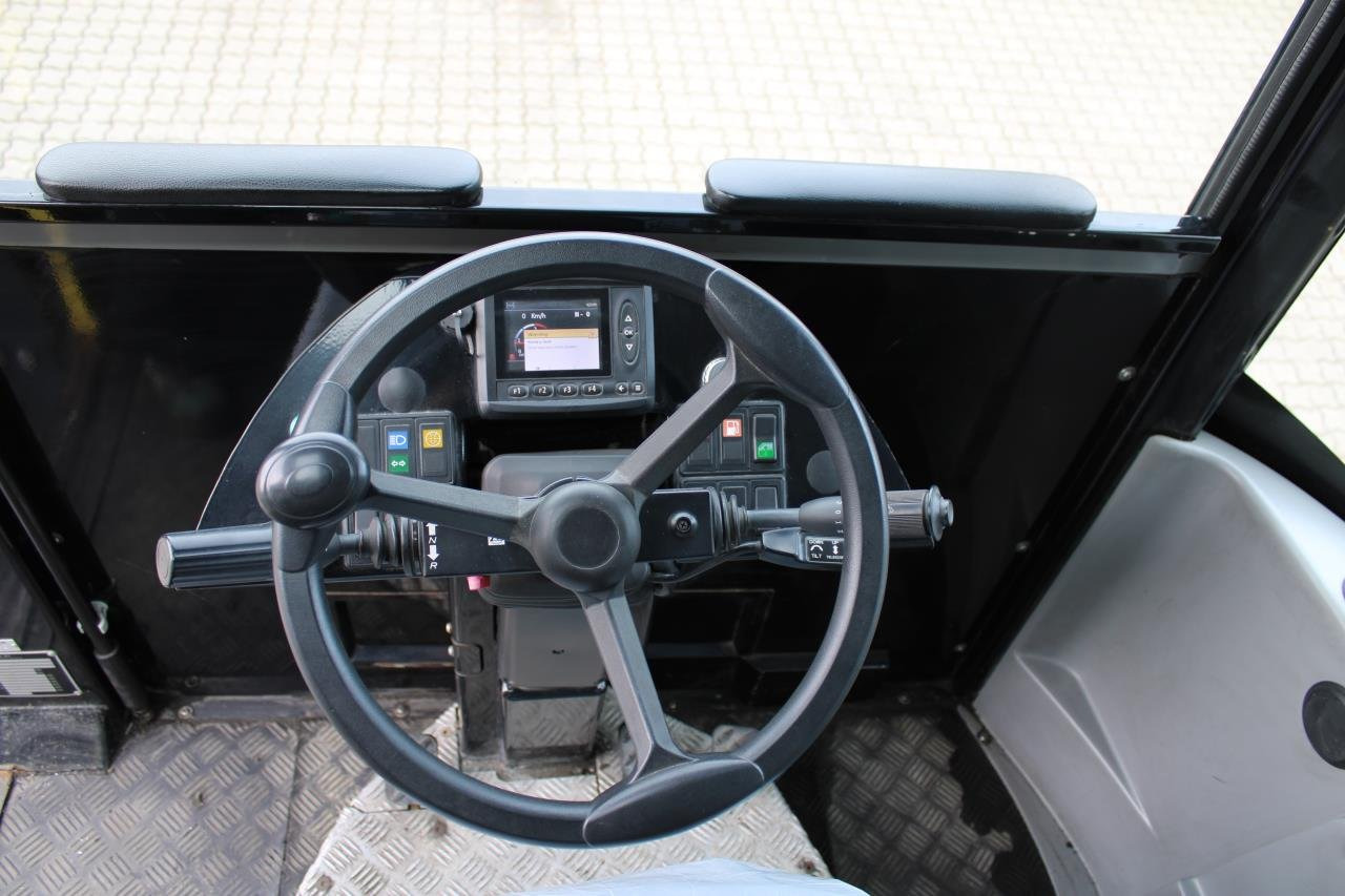 MOL RM255 4X4 - Tractor industrial: foto 4 MOL RM255 4X4 - Tractor industrial: foto 4