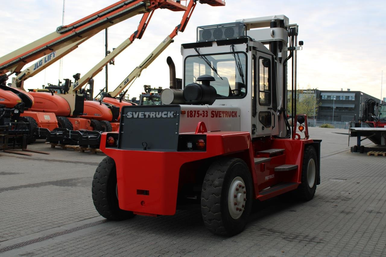 SveTruck 1875-33 - Carretilla elevadora diésel: foto 3 SveTruck 1875-33 - Carretilla elevadora diésel: foto 3