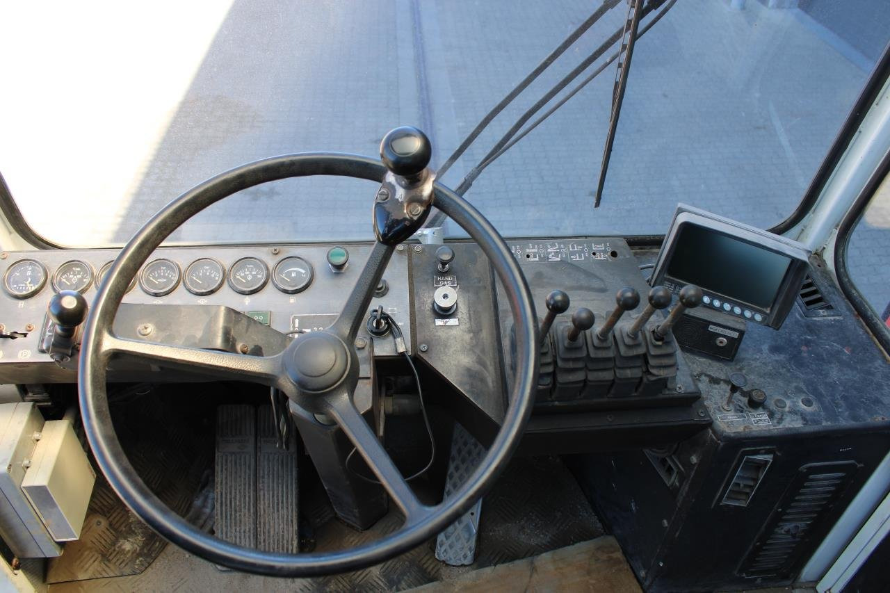 SveTruck 32120-47 - Carretilla elevadora diésel: foto 4 SveTruck 32120-47 - Carretilla elevadora diésel: foto 4