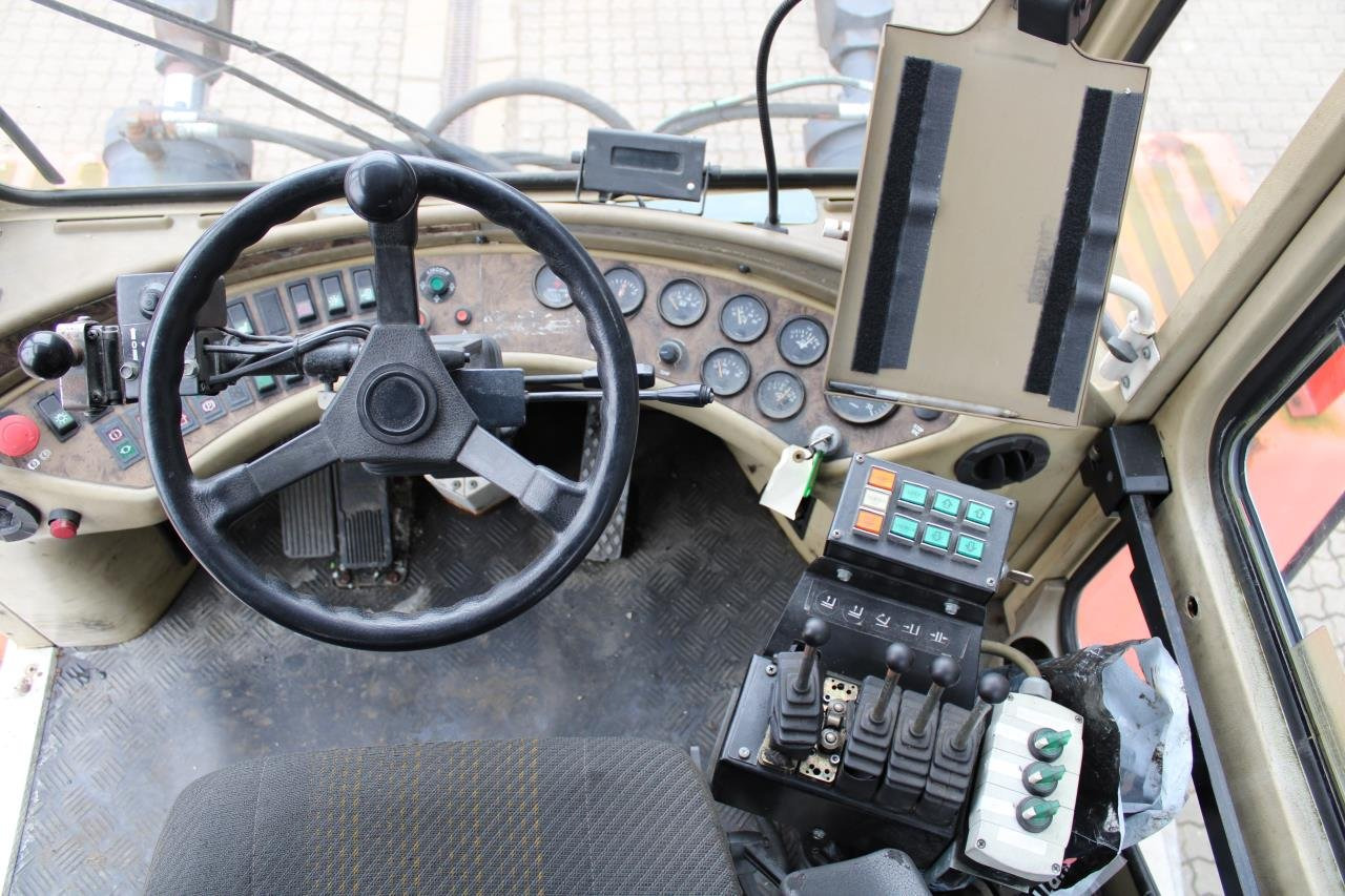 SveTruck 35120-50 - Carretilla elevadora diésel: foto 4 SveTruck 35120-50 - Carretilla elevadora diésel: foto 4