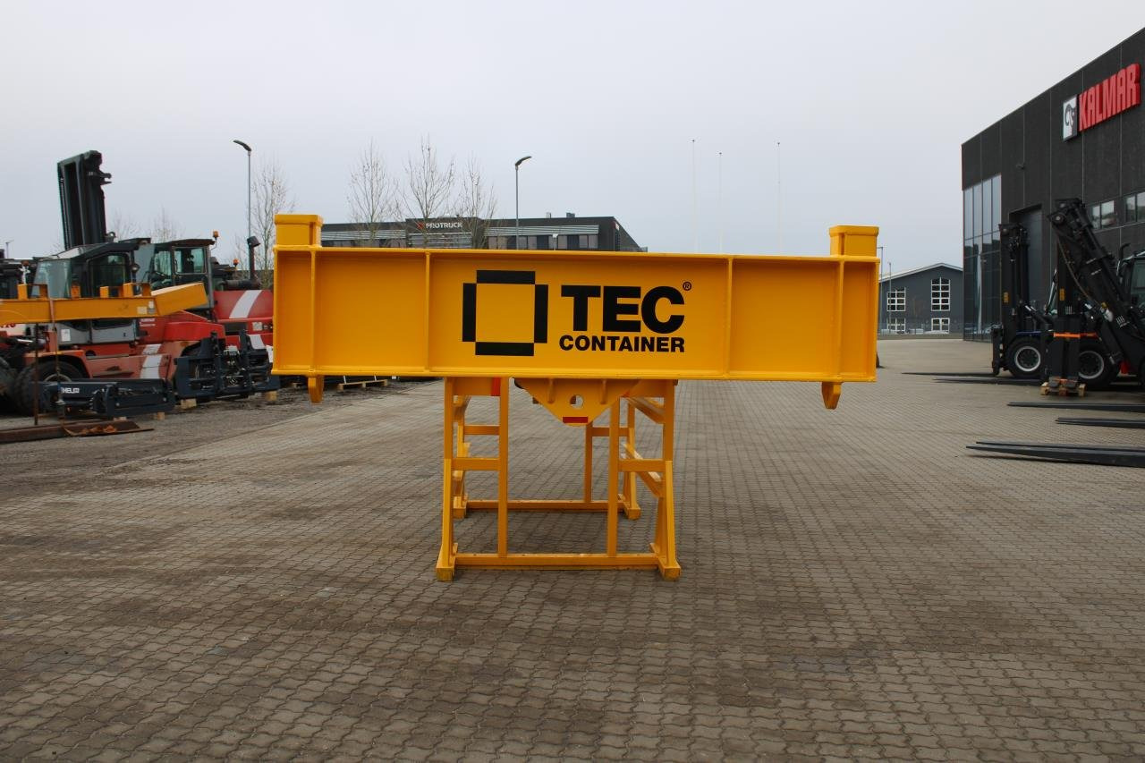 Tec Container 20" WITH DOUBLE-HOOK - Equipo portuario: foto 2 Tec Container 20" WITH DOUBLE-HOOK - Equipo portuario: foto 2