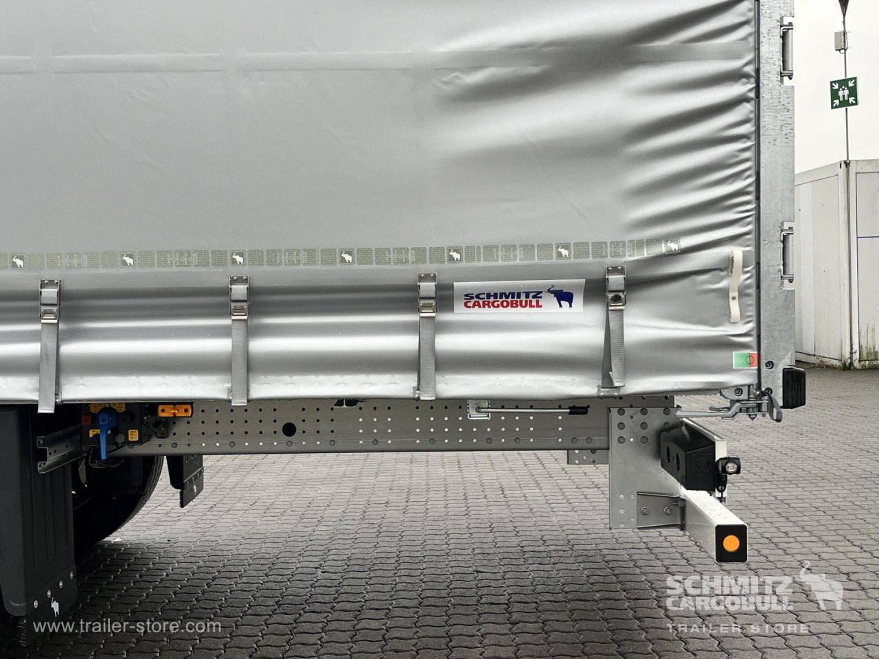 SCHMITZ Auflieger Curtainsider Mega - Semirremolque lona: foto 3 SCHMITZ Auflieger Curtainsider Mega - Semirremolque lona: foto 3