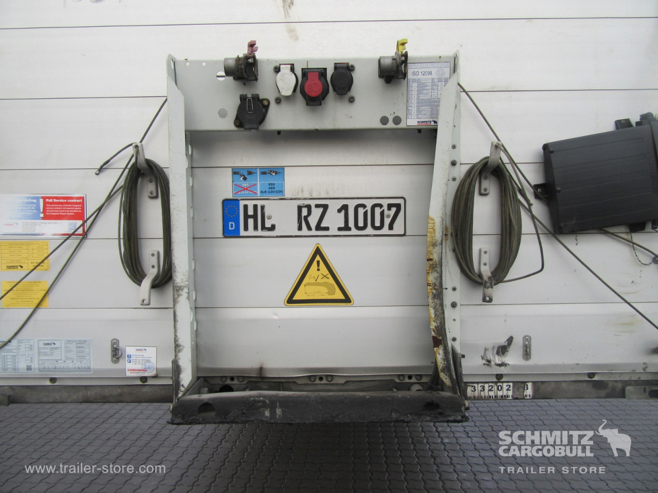 SCHMITZ Auflieger Curtainsider Mega - Semirremolque lona: foto 4 SCHMITZ Auflieger Curtainsider Mega - Semirremolque lona: foto 4