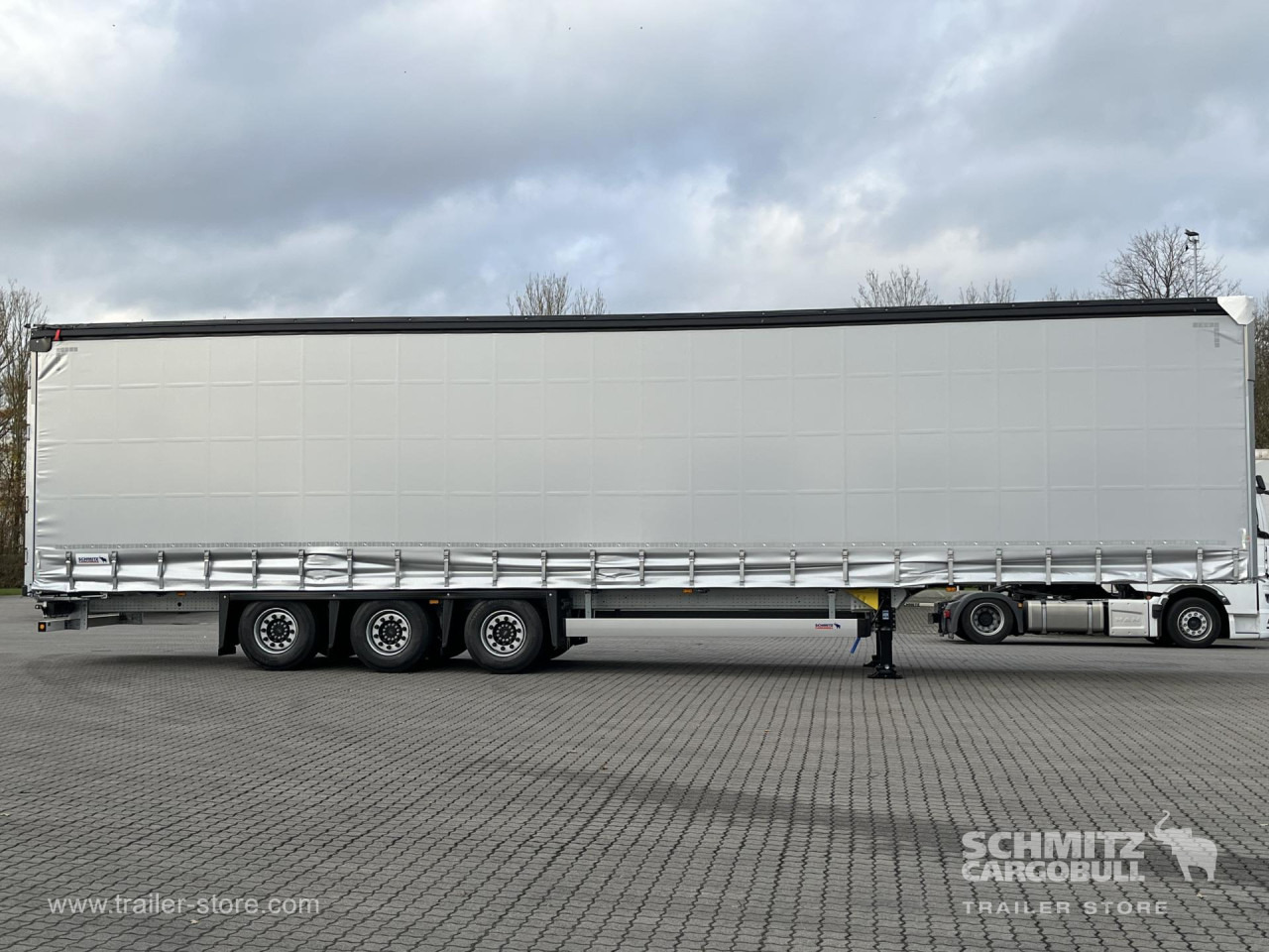 SCHMITZ Auflieger Curtainsider Mega - Semirremolque lona: foto 3 SCHMITZ Auflieger Curtainsider Mega - Semirremolque lona: foto 3