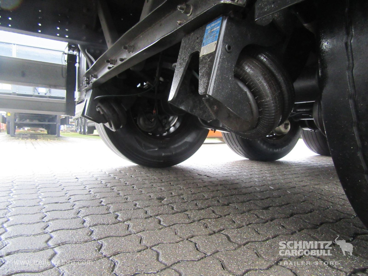SCHMITZ Auflieger Curtainsider Standard - Semirremolque lona: foto 4 SCHMITZ Auflieger Curtainsider Standard - Semirremolque lona: foto 4