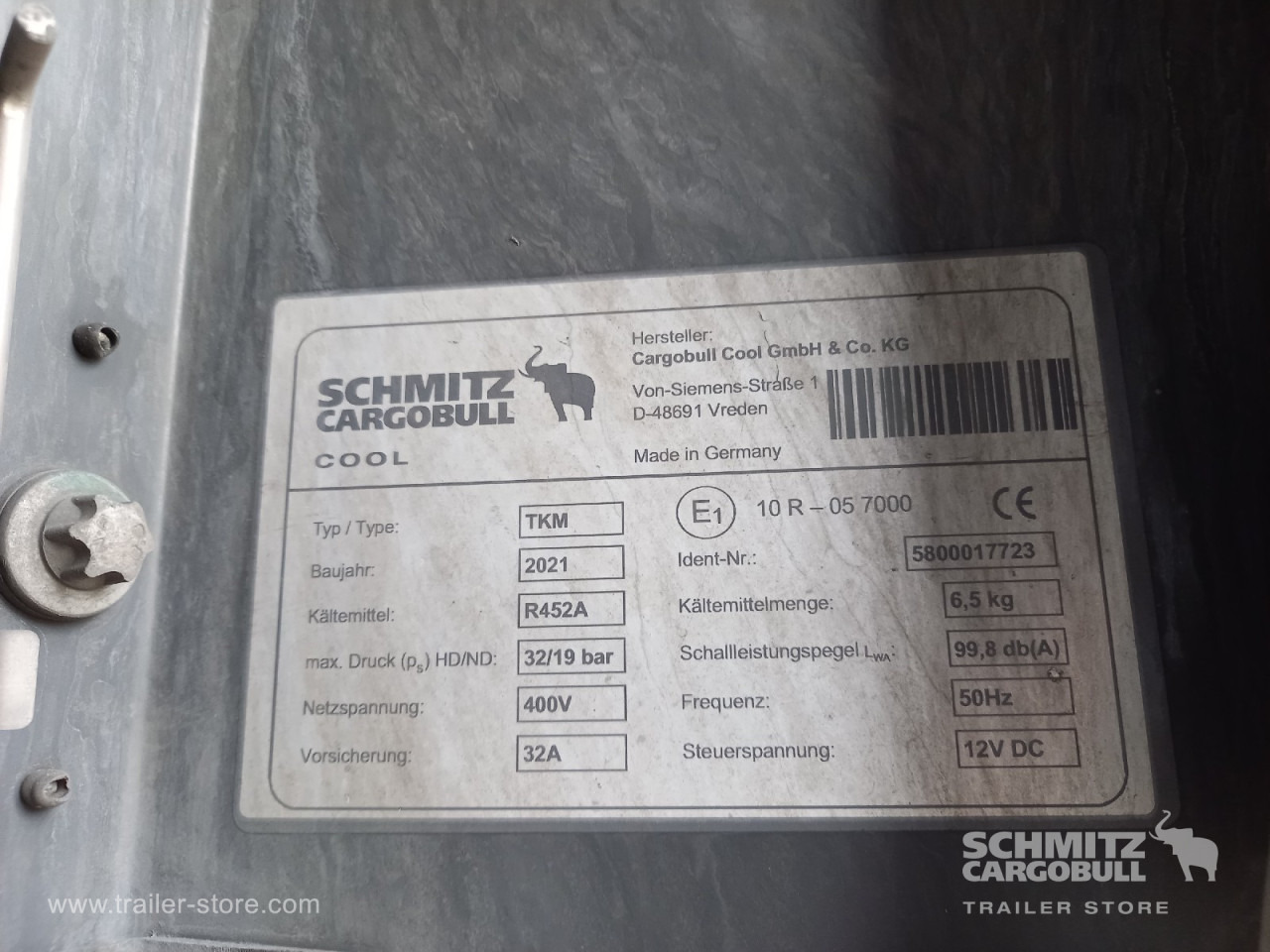 SCHMITZ Auflieger Tiefkühler Standard - Semirremolque isotérmico: foto 4 SCHMITZ Auflieger Tiefkühler Standard - Semirremolque isotérmico: foto 4