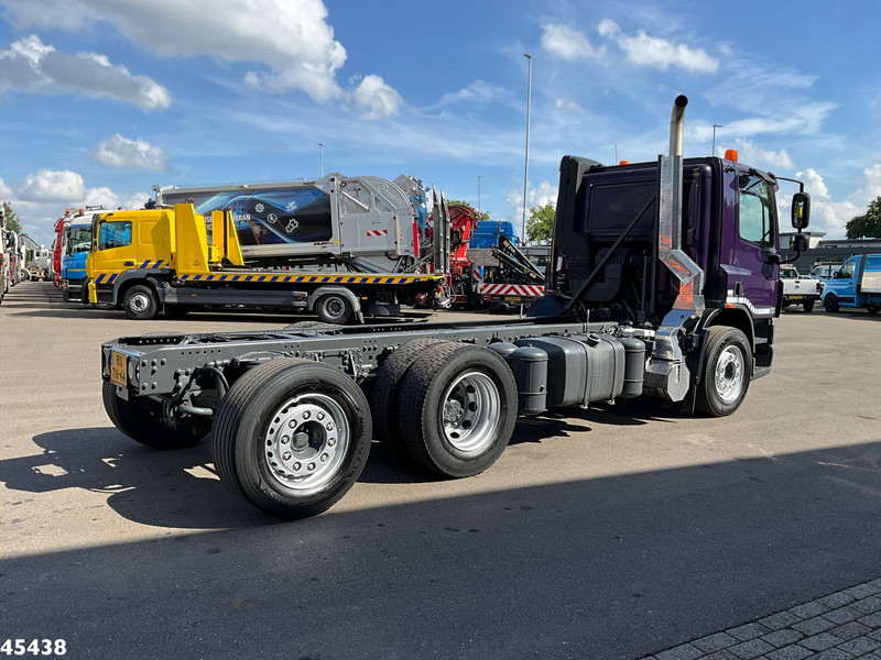 DAF FAN 75 CF 250 Chassis cabine with PTO Just 143.864 km! - Camión chasis: foto 5 DAF FAN 75 CF 250 Chassis cabine with PTO Just 143.864 km! - Camión chasis: foto 5