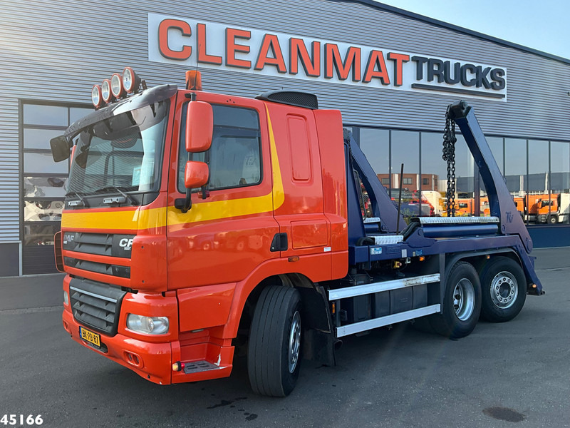 DAF FAN 85 CF 460 Hyva 18 Ton portaalarmsysteem - Camión portacontenedor de cadenas: foto 1 DAF FAN 85 CF 460 Hyva 18 Ton portaalarmsysteem - Camión portacontenedor de cadenas: foto 1