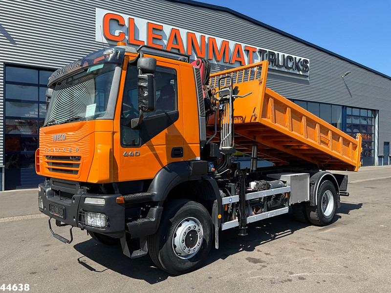 Iveco Trakker AD 190T44W 4x4 HMF 9 Tonmeter laadkraan Just 292.249 km! - Camión volquete, Camión grúa: foto 3 Iveco Trakker AD 190T44W 4x4 HMF 9 Tonmeter laadkraan Just 292.249 km! - Camión volquete, Camión grúa: foto 3