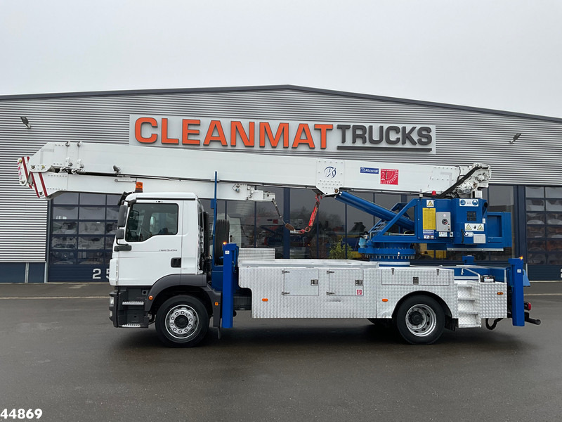 MAN TGM 15.290 Klaas 35 meter Dachdecker Kran - Camión grúa: foto 5 MAN TGM 15.290 Klaas 35 meter Dachdecker Kran - Camión grúa: foto 5