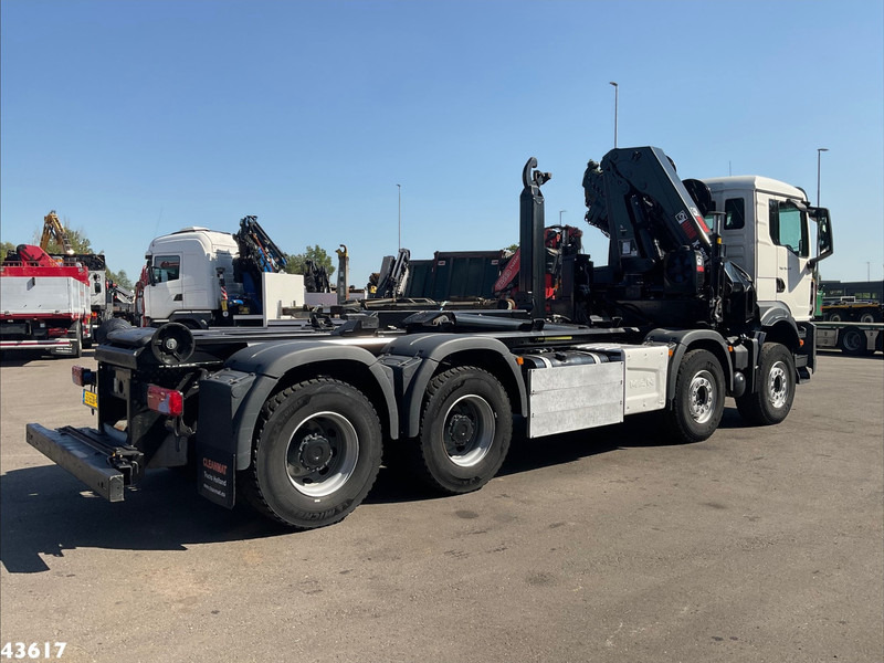 MAN TGS 32.470 8x4 Euro 6 Hiab 22 Tonmeter laadkraan Just 68.765 Km! - Camión grúa: foto 4 MAN TGS 32.470 8x4 Euro 6 Hiab 22 Tonmeter laadkraan Just 68.765 Km! - Camión grúa: foto 4