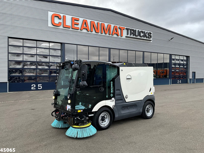 Mathieu MC 210 Azura Flex Euro 6 Just 8.800 km! - Barredora vial: foto 4 Mathieu MC 210 Azura Flex Euro 6 Just 8.800 km! - Barredora vial: foto 4