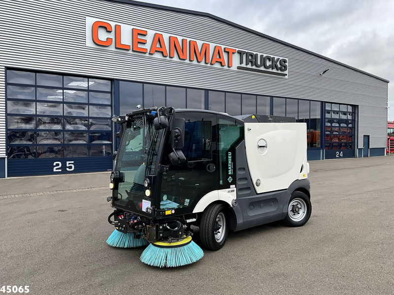 Mathieu MC 210 Azura Flex Euro 6 Just 8.800 km! - Barredora vial: foto 3 Mathieu MC 210 Azura Flex Euro 6 Just 8.800 km! - Barredora vial: foto 3