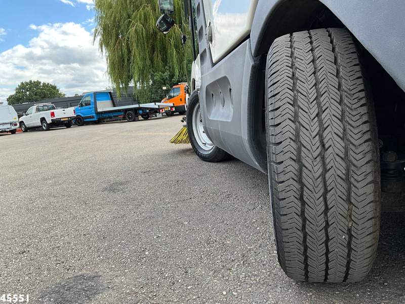 Barredora vial Mathieu MC 210 Azura Flex Euro 6: foto 9