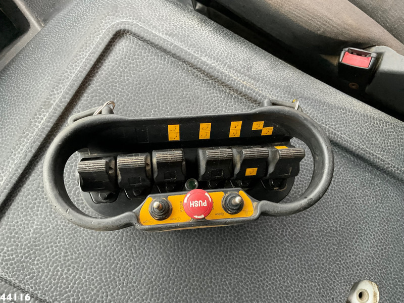 Camión grúa Mercedes-Benz Axor 1929 Effer 30 Tonmeter laadkraan: foto 12 Camión grúa Mercedes-Benz Axor 1929 Effer 30 Tonmeter laadkraan: foto 12