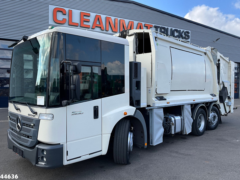 Mercedes-Benz Econic 2630 Euro 6 Norba MF 300 18m³ 2 compartimenten - Camión de basura: foto 2 Mercedes-Benz Econic 2630 Euro 6 Norba MF 300 18m³ 2 compartimenten - Camión de basura: foto 2