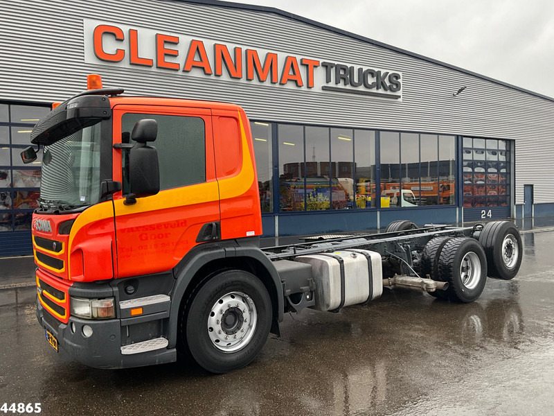 Scania P 280 Chassis cabine with PTO - Camión chasis: foto 2 Scania P 280 Chassis cabine with PTO - Camión chasis: foto 2