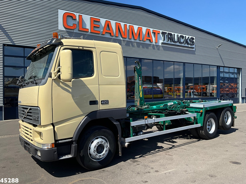 Volvo FH 12.420 Manual Full steel suspension! - Camión multibasculante: foto 2 Volvo FH 12.420 Manual Full steel suspension! - Camión multibasculante: foto 2