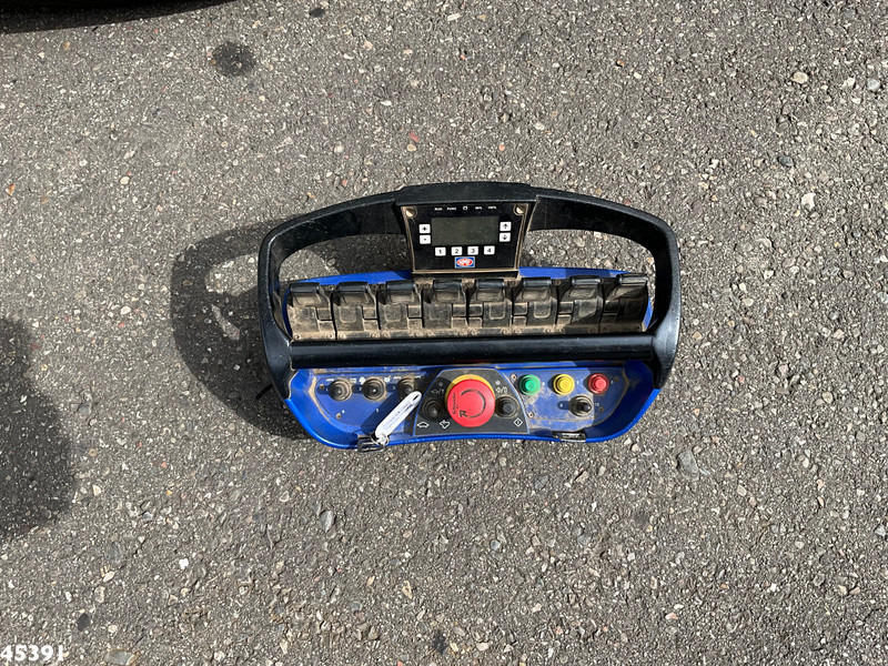 Camión grúa Volvo FH 540 8x4 HMF 85 Tonmeter laadkraan + Fly-Jib Just 222.786 km!: foto 11 Camión grúa Volvo FH 540 8x4 HMF 85 Tonmeter laadkraan + Fly-Jib Just 222.786 km!: foto 11