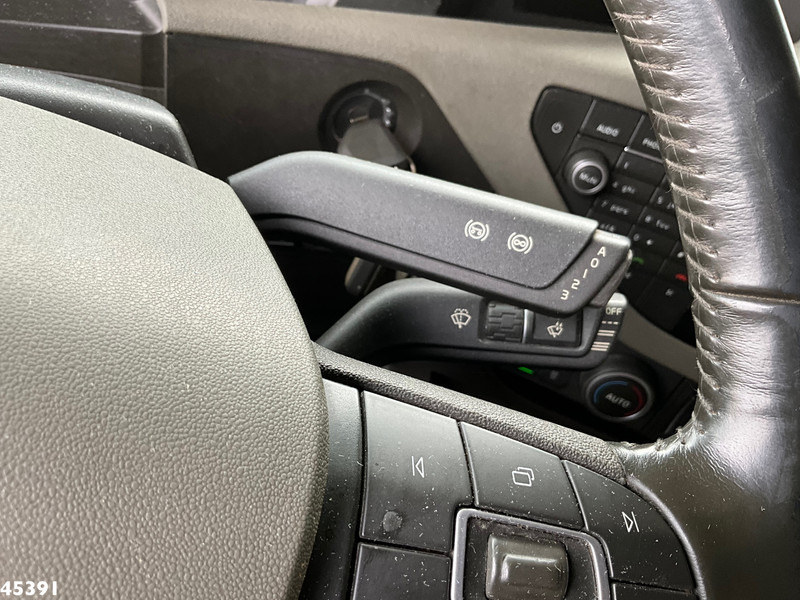 Camión grúa Volvo FH 540 8x4 HMF 85 Tonmeter laadkraan + Fly-Jib Just 222.786 km!: foto 18 Camión grúa Volvo FH 540 8x4 HMF 85 Tonmeter laadkraan + Fly-Jib Just 222.786 km!: foto 18