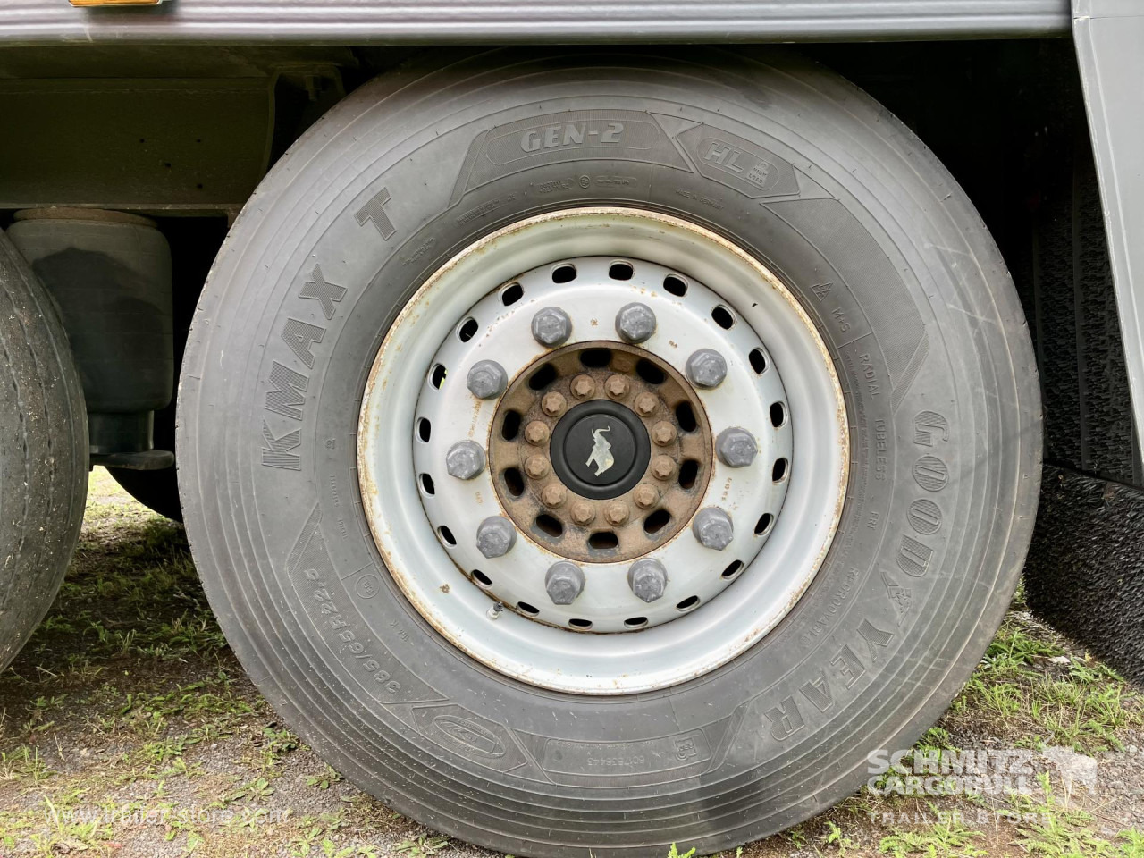 SCHMITZ Auflieger Tiefkühler Standard Double deck - Semirremolque isotérmico: foto 3 SCHMITZ Auflieger Tiefkühler Standard Double deck - Semirremolque isotérmico: foto 3