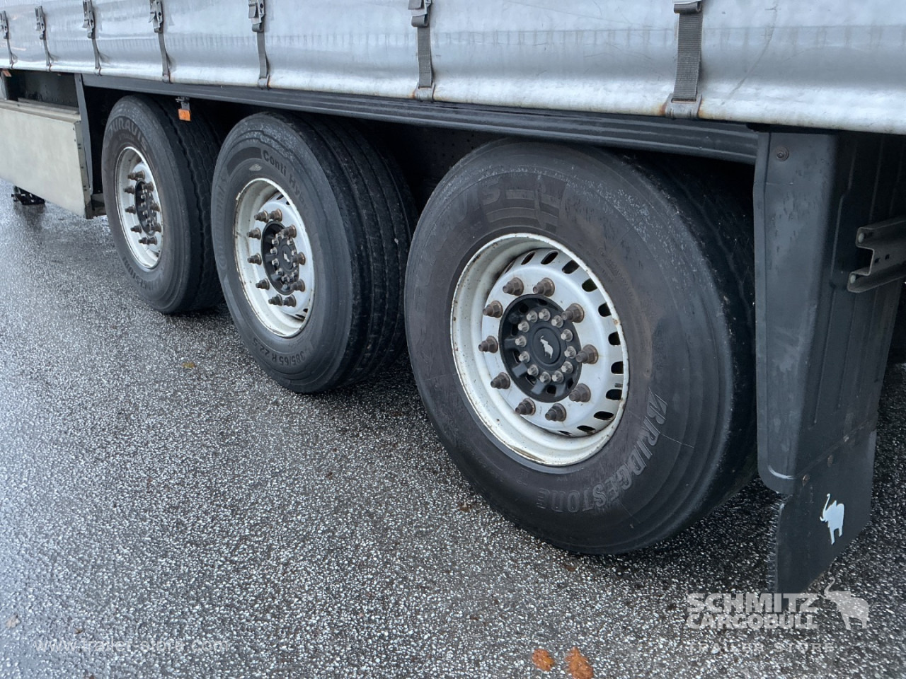 SCHMITZ Curtainsider Standard , Folding wall right - Semirremolque lona: foto 3 SCHMITZ Curtainsider Standard , Folding wall right - Semirremolque lona: foto 3