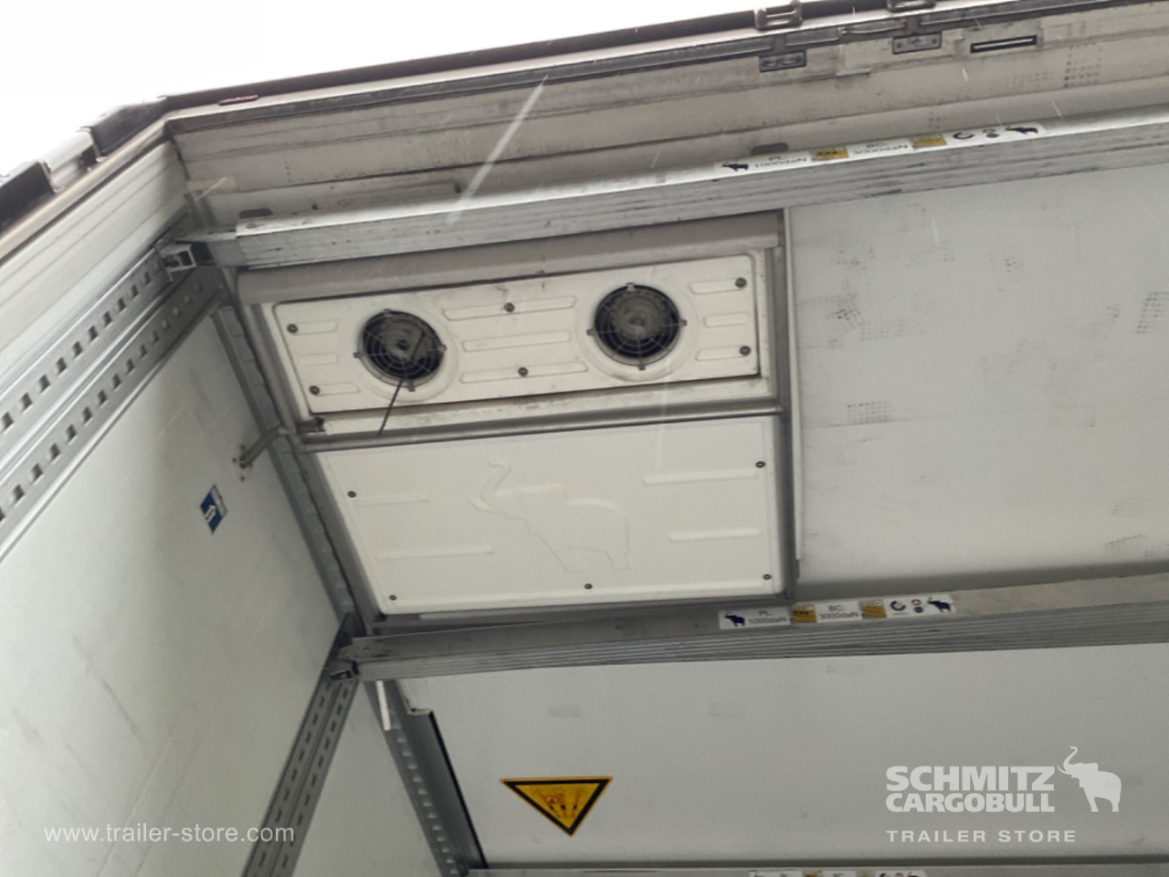 SCHMITZ Reefer Multitemp Double deck - Semirremolque isotérmico: foto 4 SCHMITZ Reefer Multitemp Double deck - Semirremolque isotérmico: foto 4