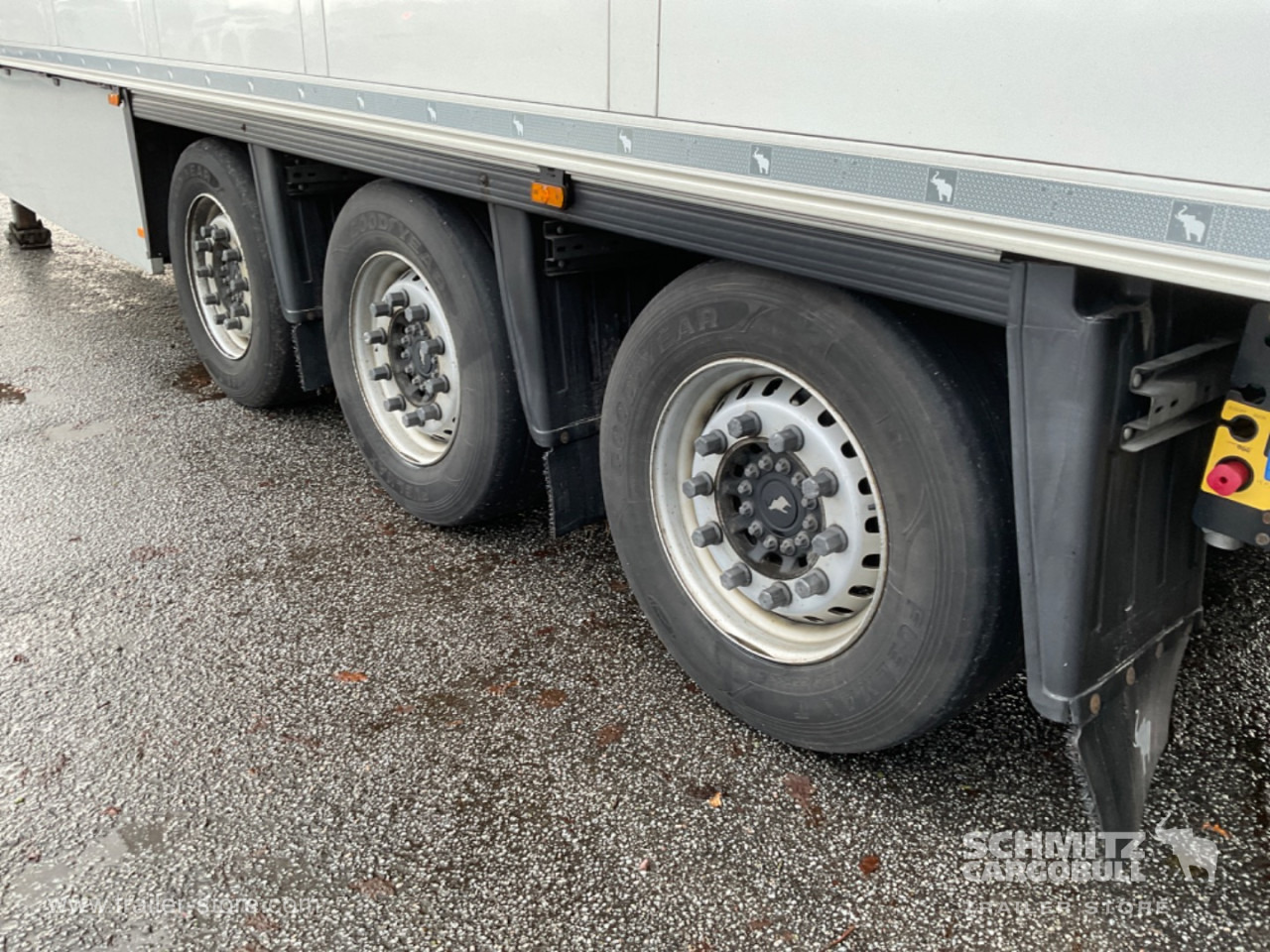 SCHMITZ Reefer Multitemp Double deck - Semirremolque isotérmico: foto 5 SCHMITZ Reefer Multitemp Double deck - Semirremolque isotérmico: foto 5