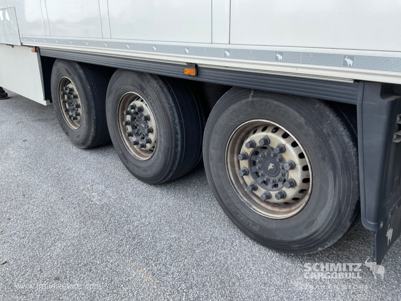 SCHMITZ Reefer Standard Double deck - Semirremolque isotérmico: foto 4 SCHMITZ Reefer Standard Double deck - Semirremolque isotérmico: foto 4