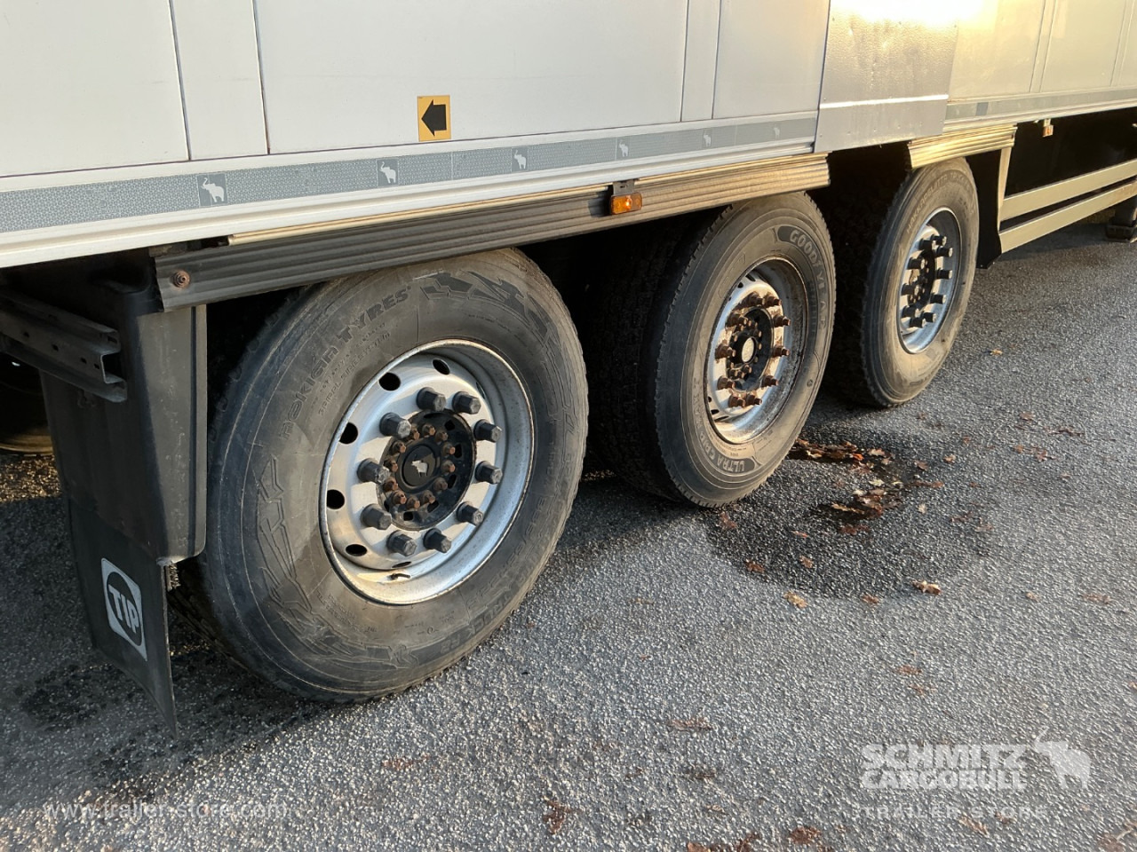 SCHMITZ Reefer Standard Double deck - Semirremolque isotérmico: foto 3 SCHMITZ Reefer Standard Double deck - Semirremolque isotérmico: foto 3