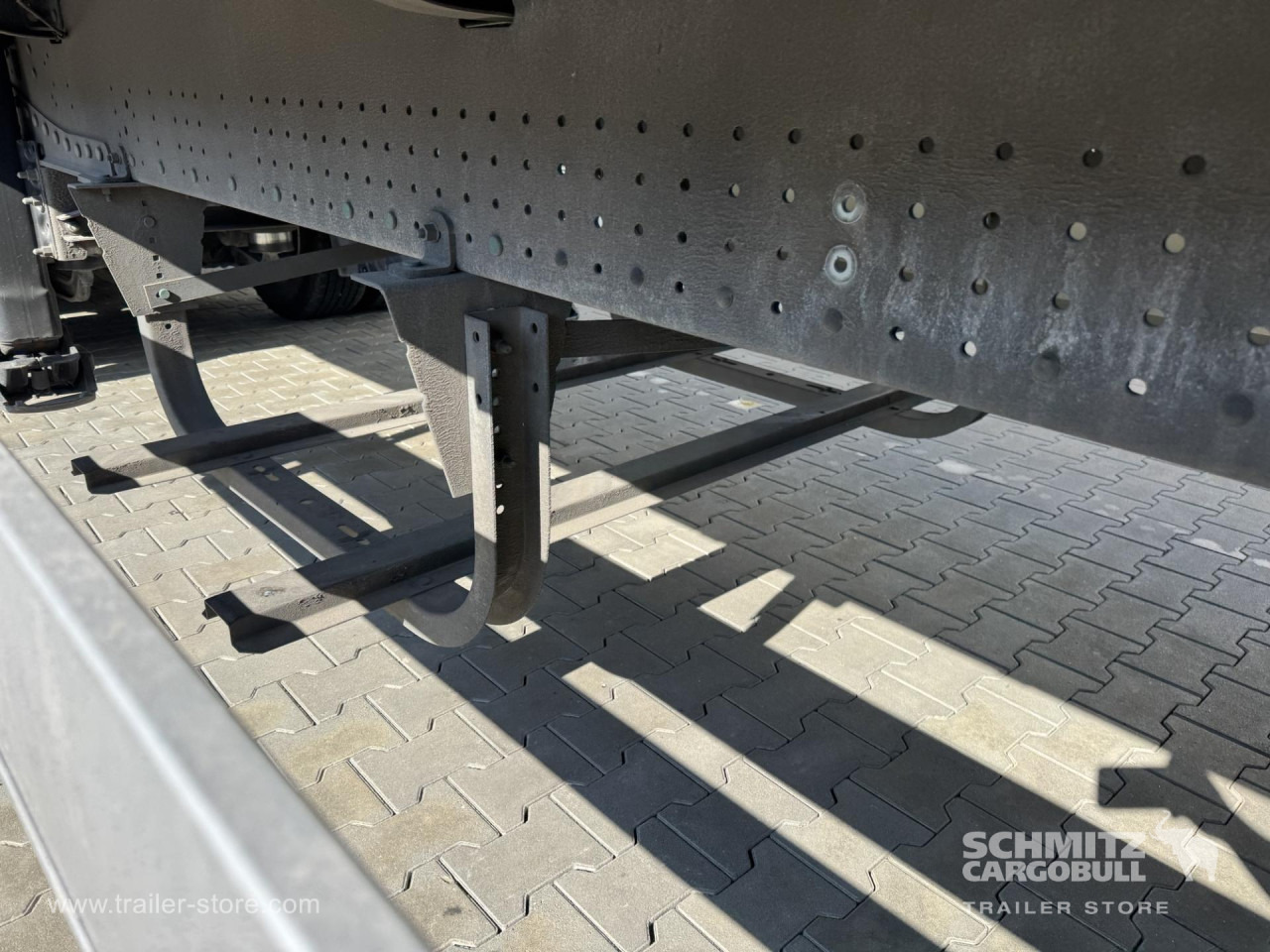 SCHMITZ Curtainsider Standard - Semirremolque lona: foto 2 SCHMITZ Curtainsider Standard - Semirremolque lona: foto 2