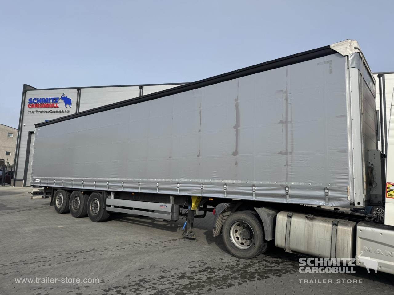 SCHMITZ Curtainsider Standard - Semirremolque lona: foto 1 SCHMITZ Curtainsider Standard - Semirremolque lona: foto 1