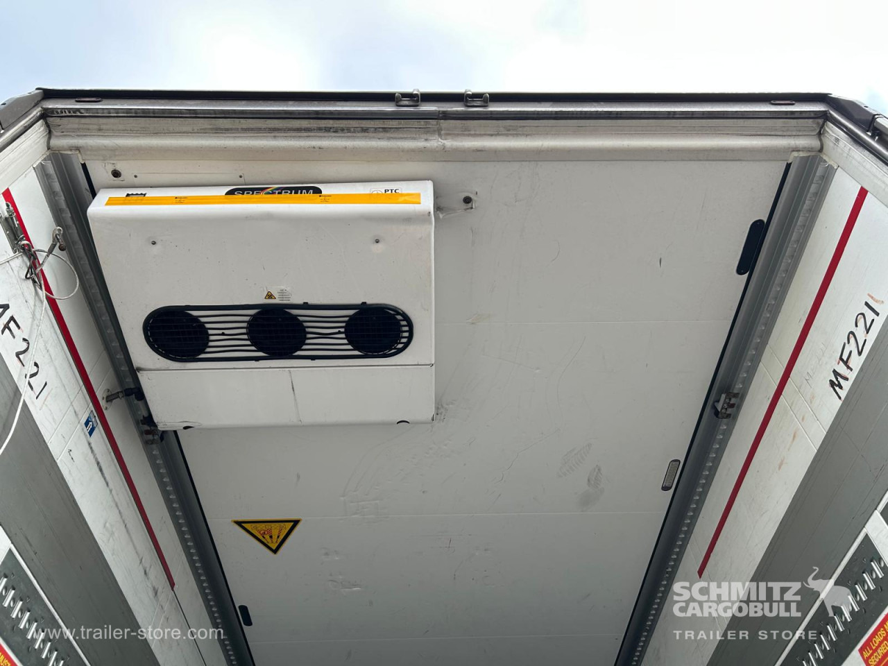 SCHMITZ Reefer Multitemp - Semirremolque isotérmico: foto 5 SCHMITZ Reefer Multitemp - Semirremolque isotérmico: foto 5